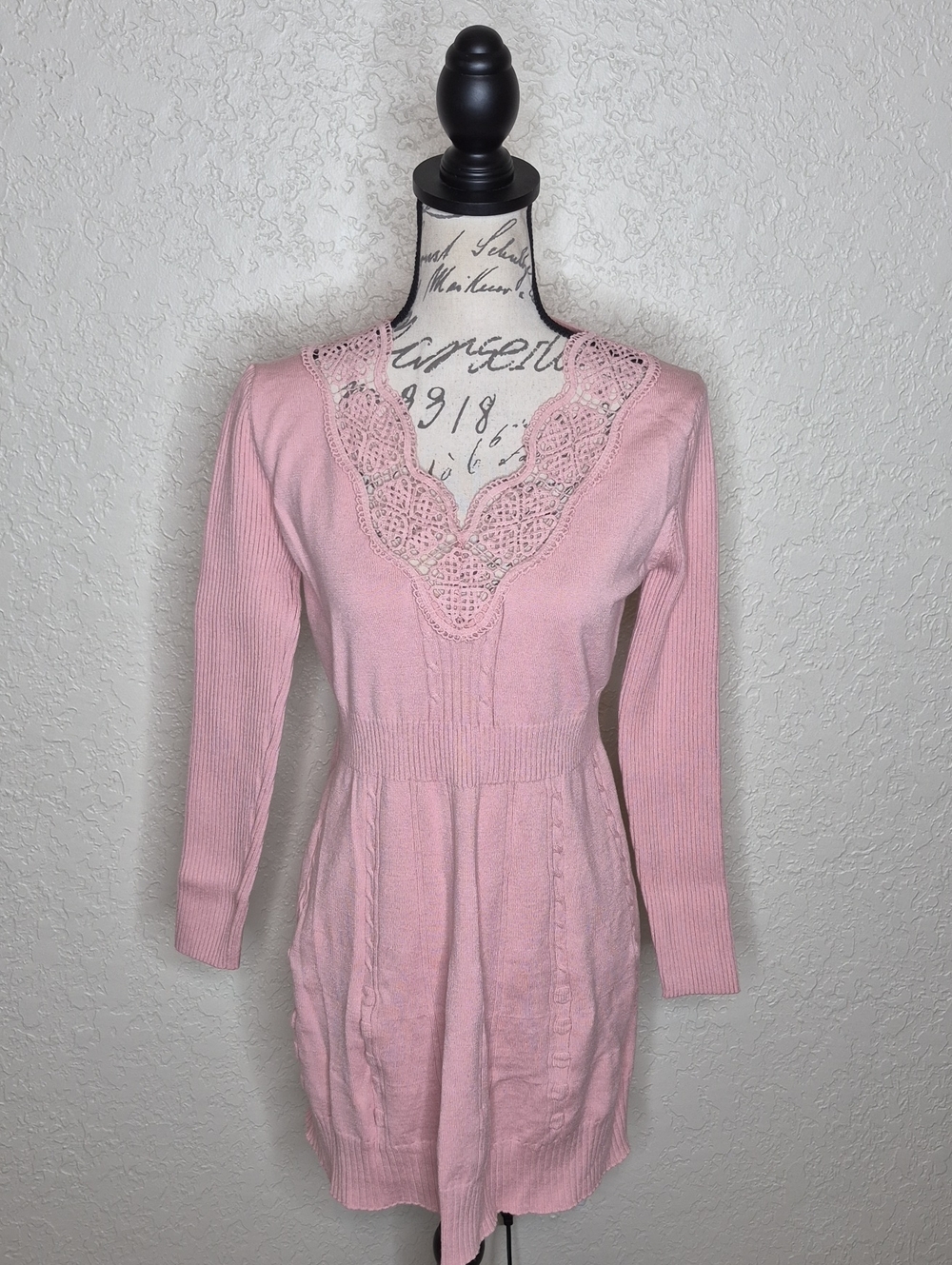 Embroidered Detail Sweater Dress Feminine Coquette Light Pink Size M - Picture 1 of 4